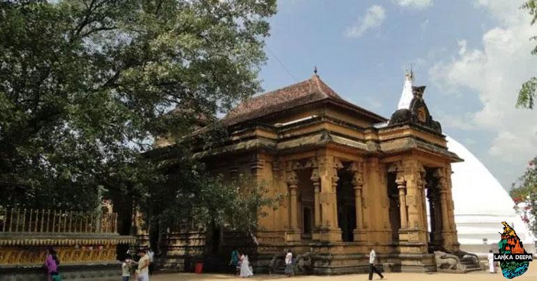 10 Most Popular Temples in Sri Lanka You Should Visit