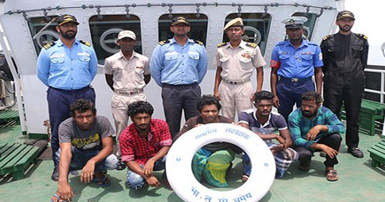 Indian hands over five Sri Lankan fishermen to Lankan Navy
