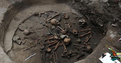 Mysterious Circle Of Intertwined Human Skeletons Unearthed By Mexican Archaeologists