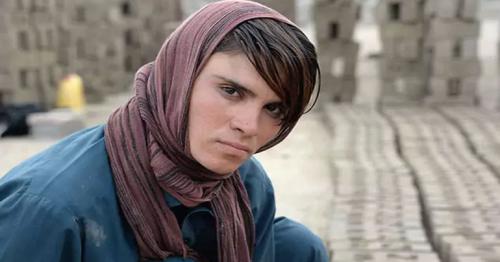 This 18-year-old in Afghanistan was forced to spend her life as Son