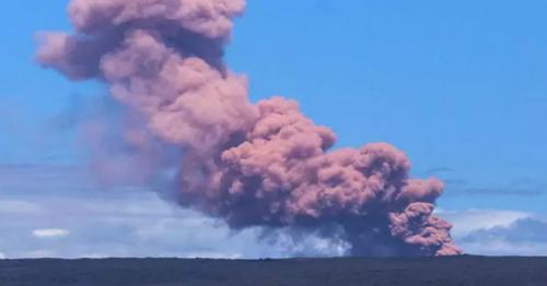 Hawaii's Kilauea volcano erupts, thousands urged to leave homes